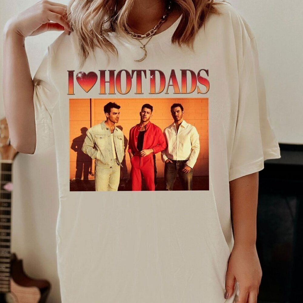 Jonas Brothers Joe Jonas Pop Music Retro Fan T-Shirt